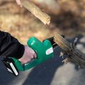 pruner saw in use thumbnail