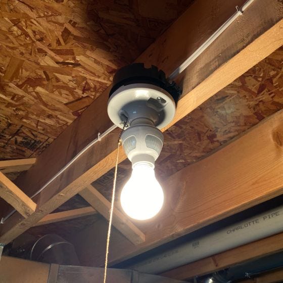 Automatic Light Socket