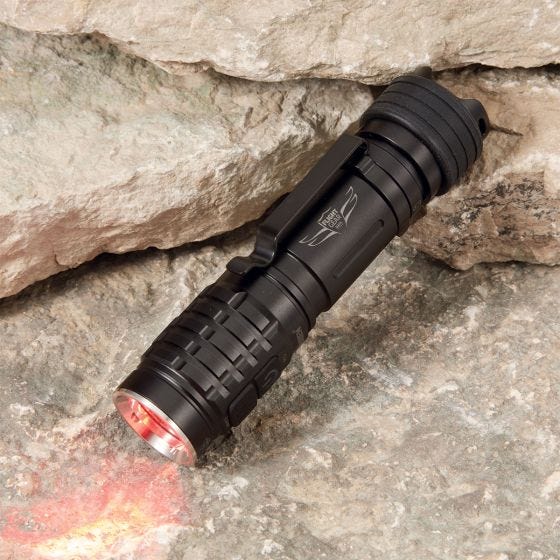 Flight Gear bite light red light illuminated on rocks
