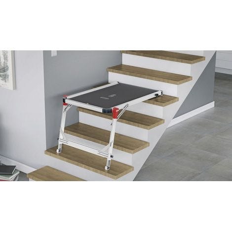 scaffold platform on house steps 