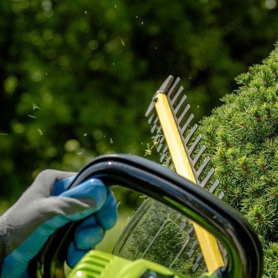 Convertible 2-in-1 Pole Hedge Trimmer