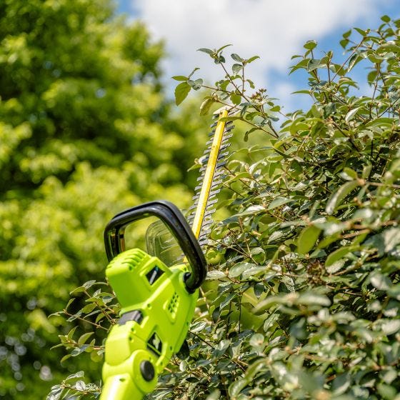 Convertible 2-in-1 Pole Hedge Trimmer