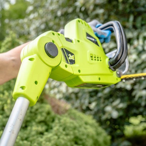 Convertible 2-in-1 Pole Hedge Trimmer