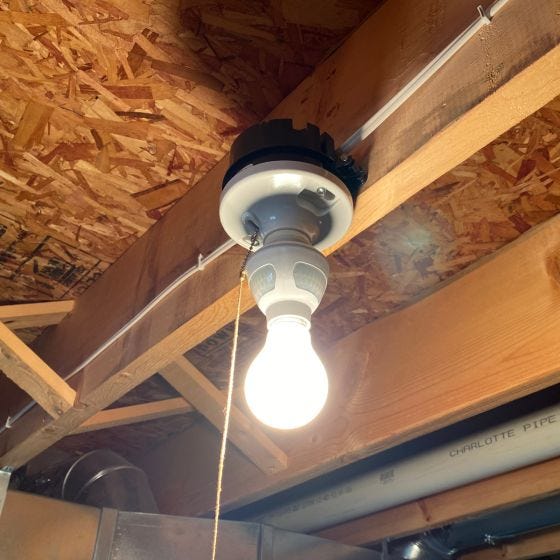 Automatic Light Socket