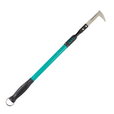 Crevice cleaning tool on white