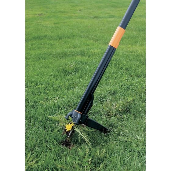 kombat lawn weeder