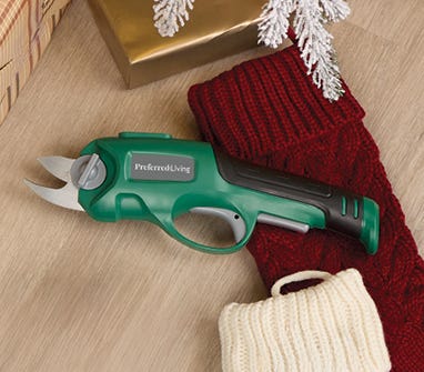Gardner's image showing handheld pruner